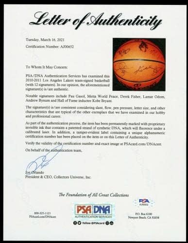 Кобе Брайънт 2010-11 Отборът на Лос Анджелис Лейкърс Подписа NBA Basketball Game ДНК PSA - Баскетболни топки с Автографи