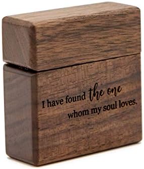 MUUJEE Намерих Една Тънка Кутия за Годежни Пръстени - Дървена Кутия за пръстени с Гравирани за Сватбената церемония,